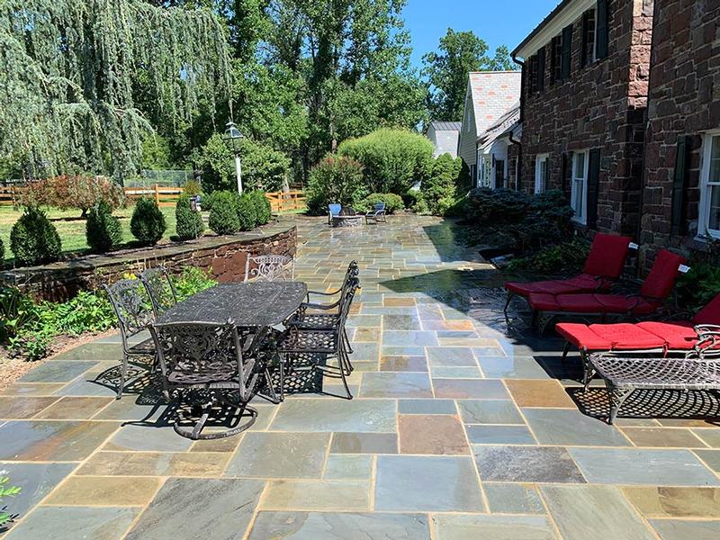 large backyard hardscaping patio